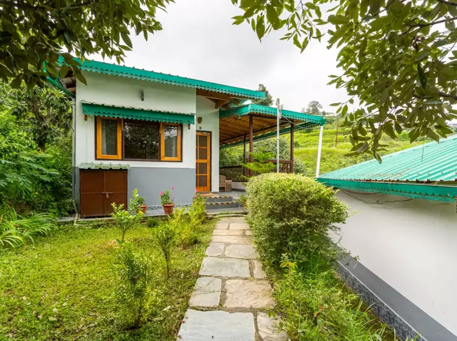 offbeat stays in Kumaon hills,